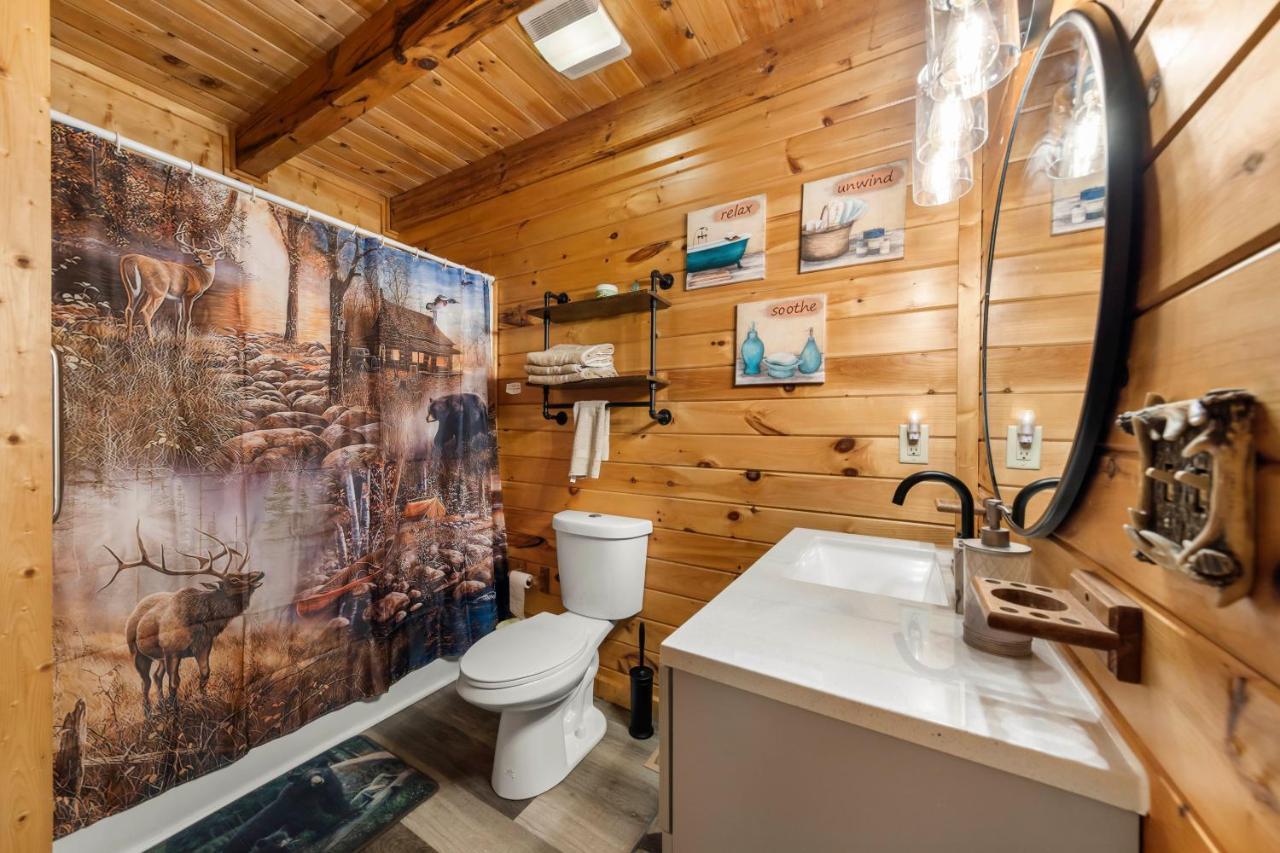 Serenity, A Rustic Log Cabin Retreat Sevierville Exterior foto